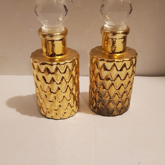 The Unbranded Brand Other - Set Of Two Perfume Decanters